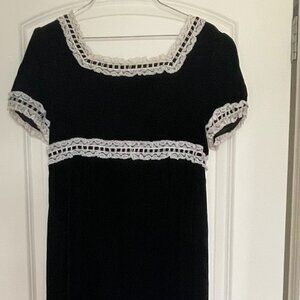 Sandine Originals black velvet dress sz medium